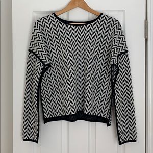 Sanctuary black & white chevron sweater, size M